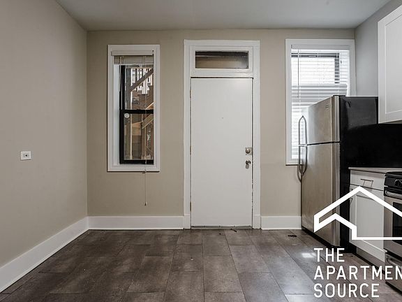 5th image of 3404 N Elaine Pl