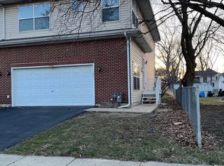 409 N Seminary Ave, Woodstock, IL 60098