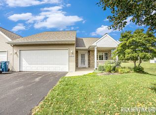 1084 Fountain View Cir UNIT 4, Holland, MI 49423