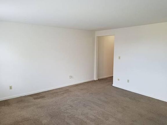 5th image of 1337 Millersport Hwy