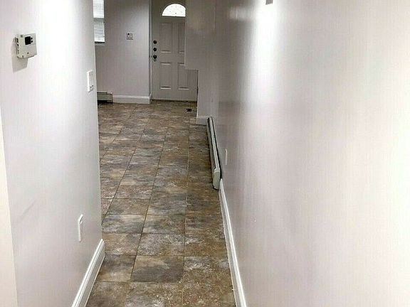 5th image of 174 Eckford St #1L