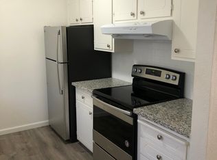 311 W Holland Ave #102, Clovis, CA