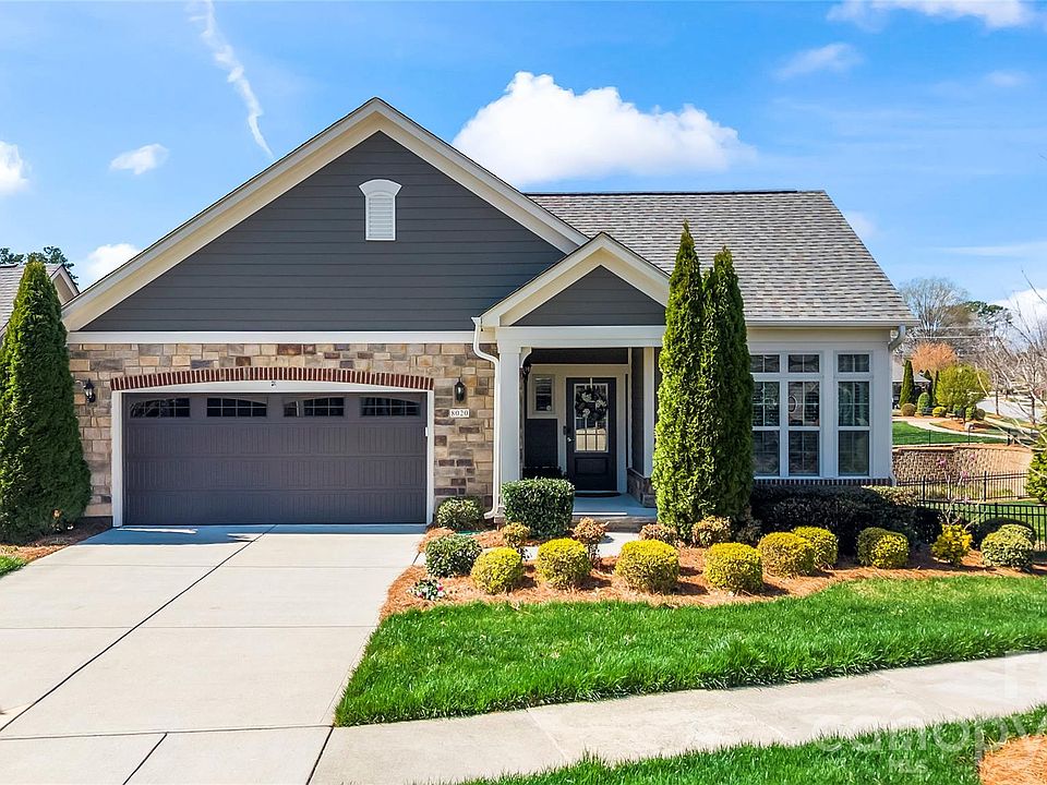 1st image of 8020 Parknoll Dr