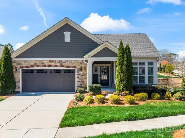 8020 Parknoll Dr, Huntersville, NC 28078