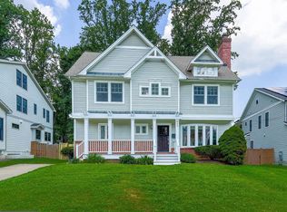 809 Plum St SW, Vienna, VA 22180