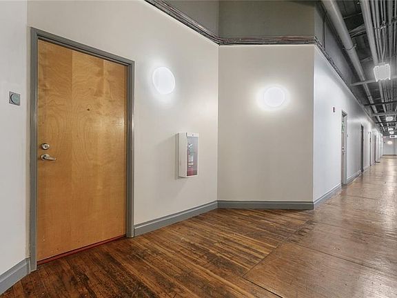 4th image of 920 Poeyfarre St APT 164