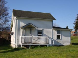 838 W 9th St, Port Angeles, WA