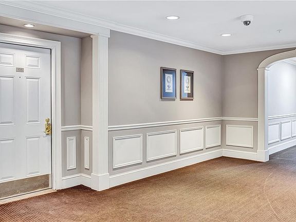 5th image of 3275 Lenox Rd NE APT 105