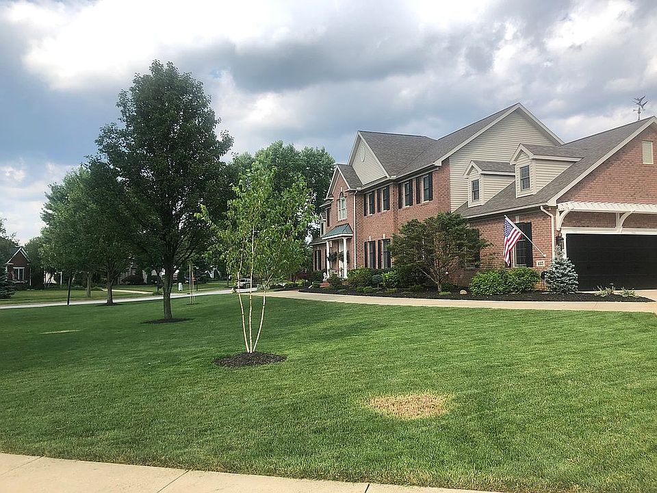 2nd image of 435 Pinehurst Dr