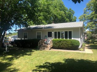948 Mason Ln, Des Plaines, IL 60016