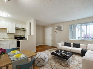 60 South, Denver, CO 80209