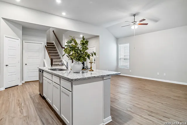 141 Nespral Dr — Photo 11
