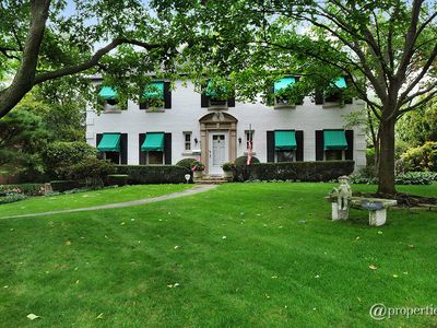 970 Elm Ridge Dr, Glencoe, IL, 60022