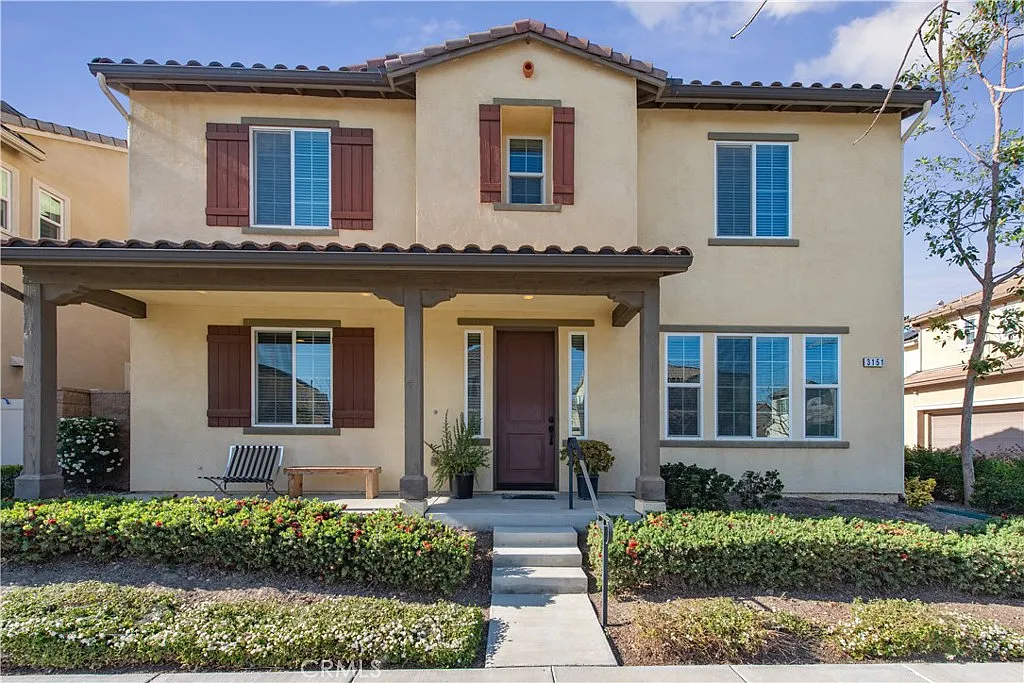 4 bed, 2.5 bath, 2179 sqft, $3,550 — Photo 2