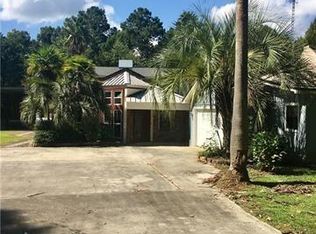 31594 River Pines Dr, Springfield, LA 70462