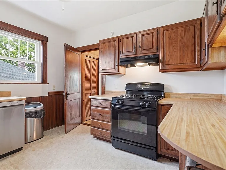 50 Spruce St #2 — Photo 15