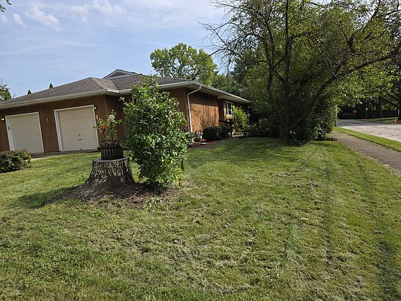 3rd image of 206 Webster St #206