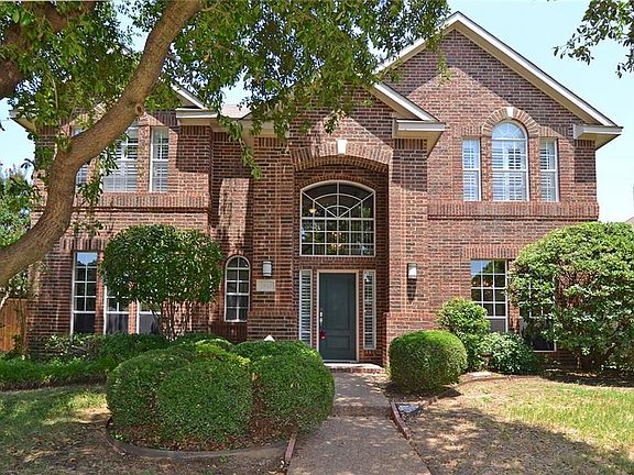 3rd image of 5823 Willow Wood Ln