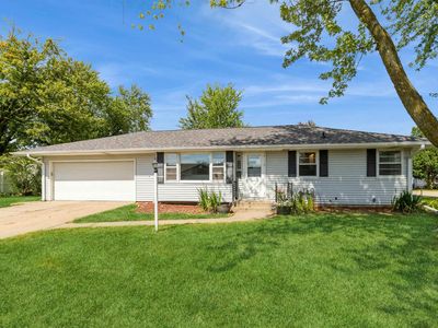 1200 11th Ave N, Clinton, IA, 52732