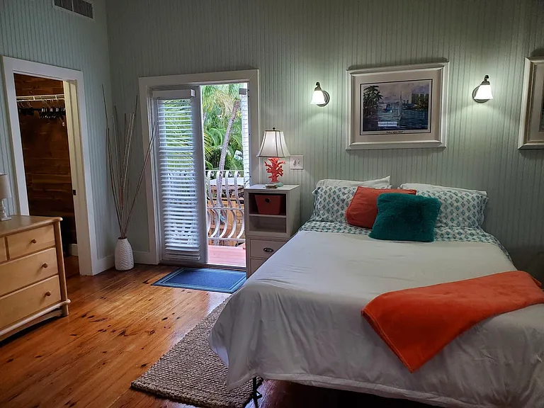 226 NE 1st Ave #KEY LIME — Photo 14