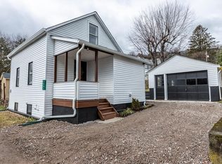 3061 Blacksmith Aly, Hellertown, PA 18055