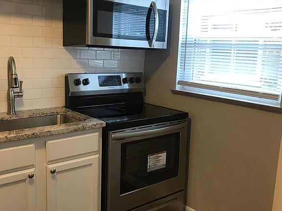 3rd image of 2415 Saint Albans Ave Floor 2