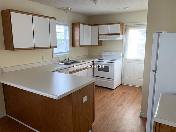 2nd image of 2515-A East St