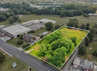 1033 W Main St, Forest City, NC 28043