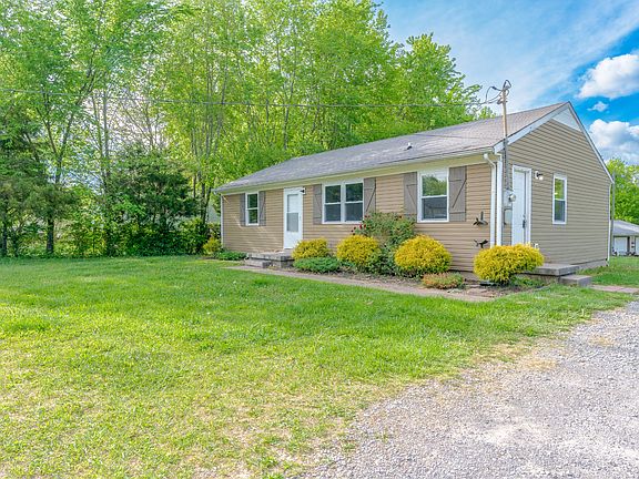 3rd image of 321 Barkwood Dr