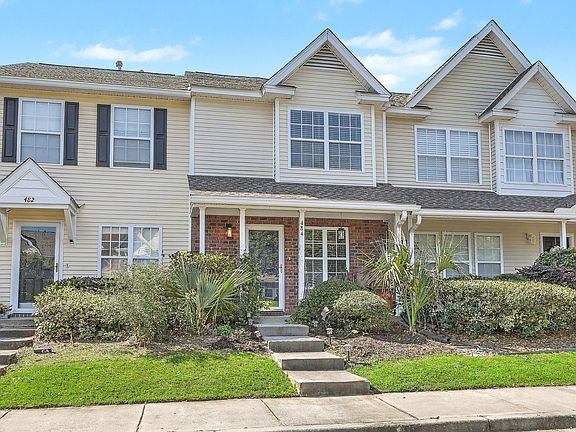 3rd image of 484 Doane Way