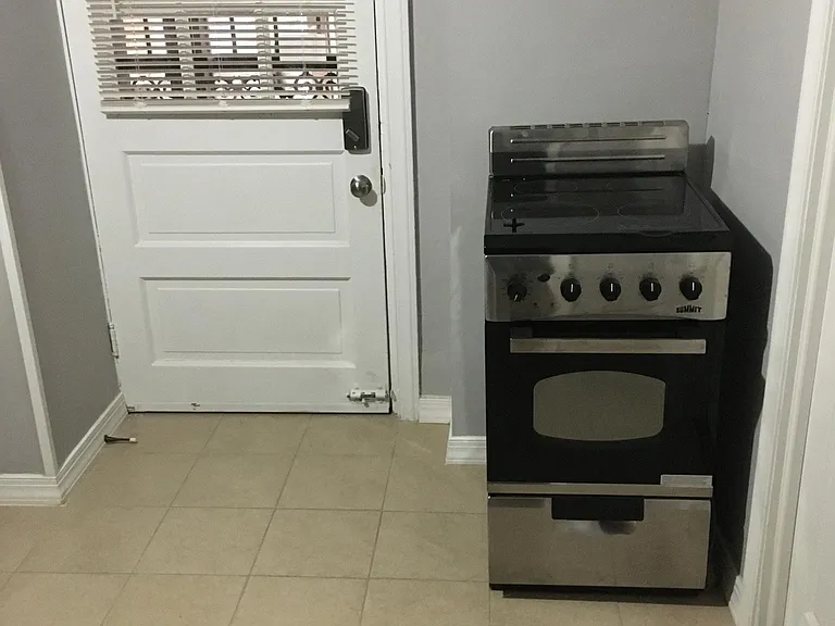 6327 Lancaster Ave #A — Photo 7