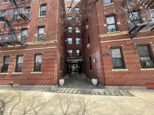 Rented by Bohemia Realty Group | media 19