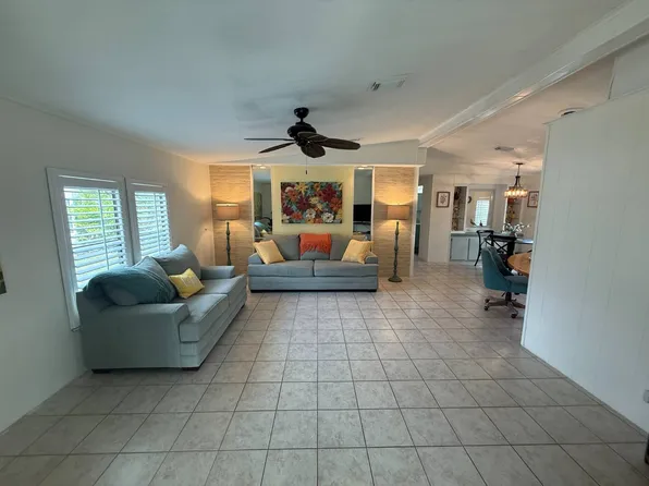 268 Las Palmas Blvd, North Fort Myers, FL 33903