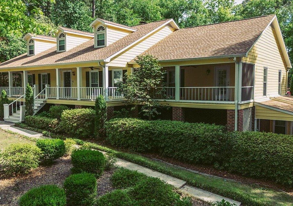 1st image of 1132 Saint Andrews Dr