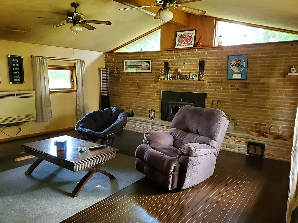3 bed, 1624 sqft, $2,030 — Photo 3