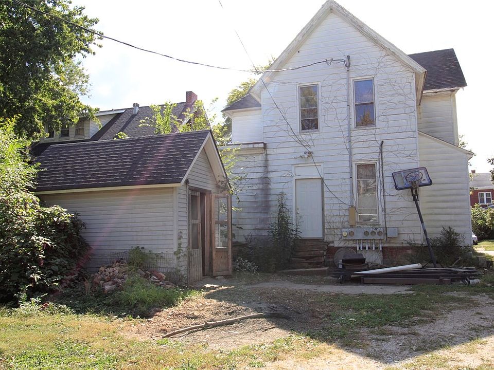 2nd image of 442 W Prairie Ave