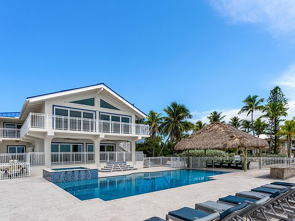 2nd image of 308 Sabal St