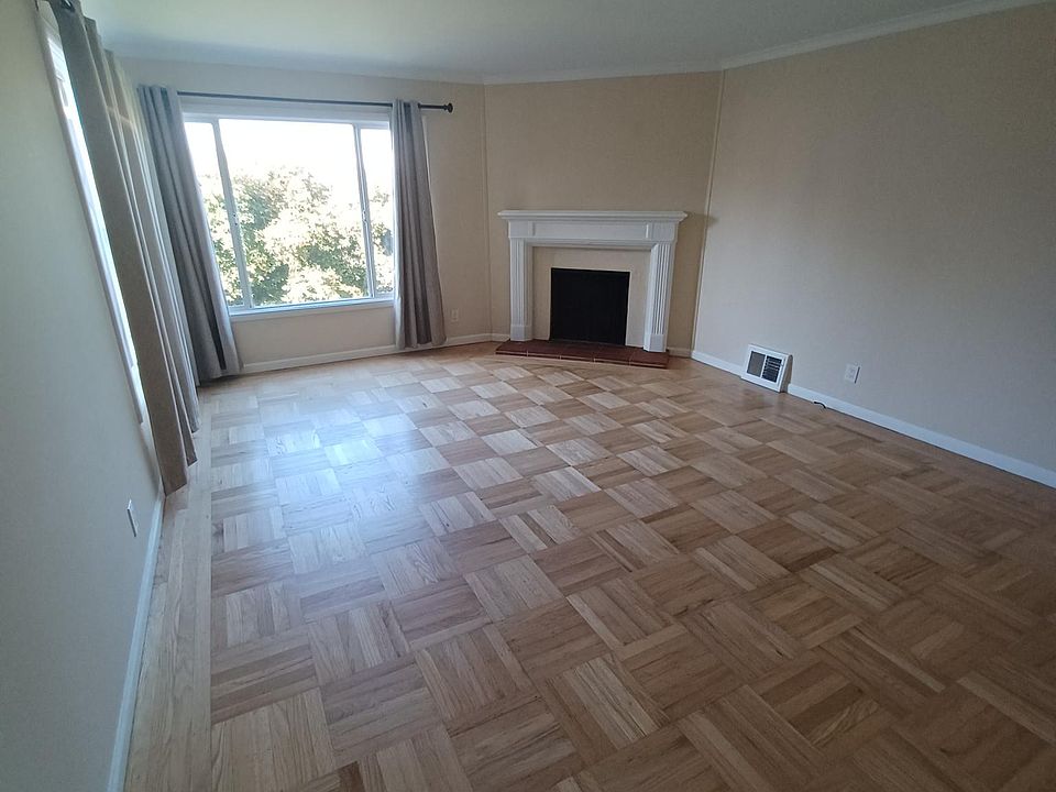 1st image of 75 Iris Ave