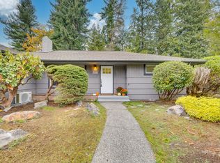 518 N 166th St, Shoreline, WA 98133