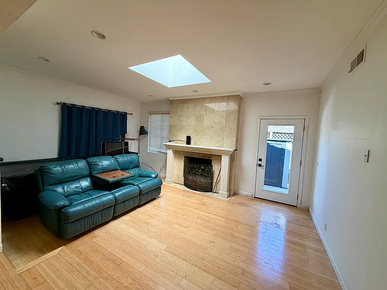 395 Calero Ave — Photo 34