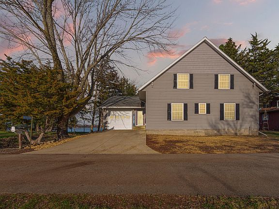 3rd image of 49335 Sportsmans Ln