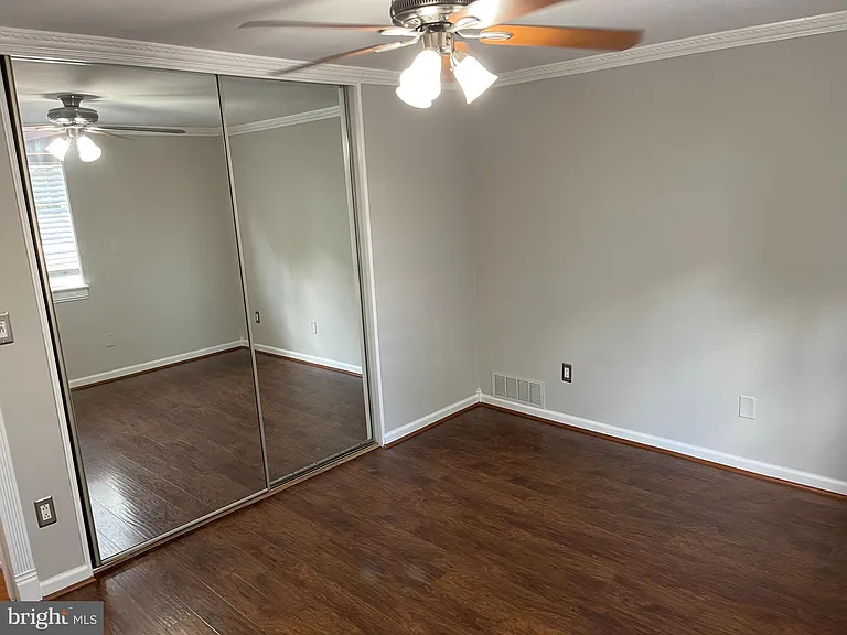 4502 Cub Run Rd — Photo 16