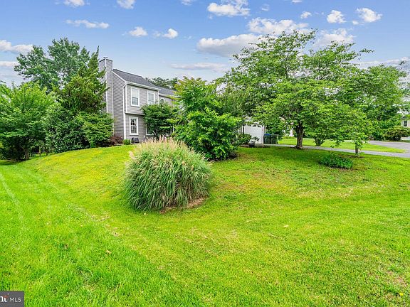 2nd image of 10502 Fairweather Ct