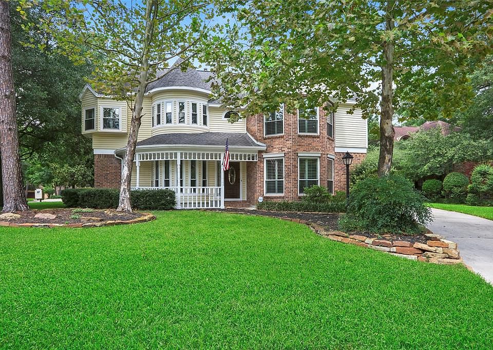 Welcome Home to 3 Dunlin Meadow Court. Enjoy living in this beautiful Victorian Style home with a wrap around front porch.