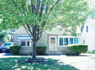217 N Bierman Ave, Villa Park, IL 60181