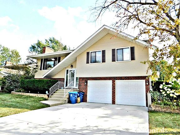 4th image of 1130 Pinehurst Ln