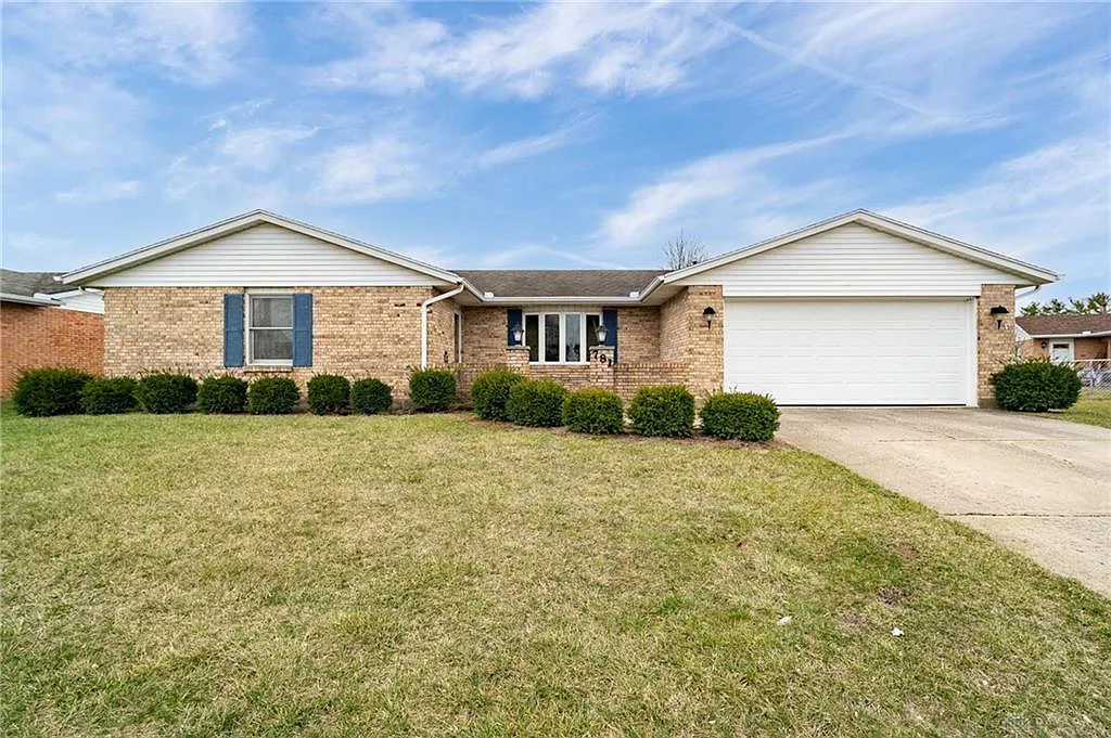 781 Greyhound Dr photo 1