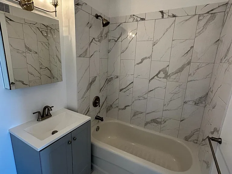 20 2nd St #2505 — Photo 14