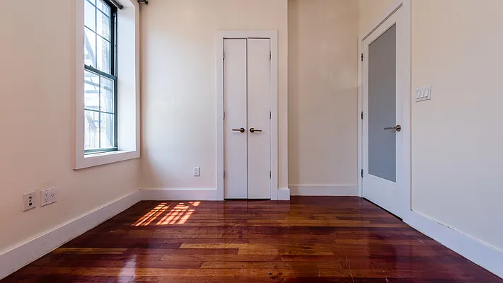 Rented by Nooklyn NYC LLC | media 9