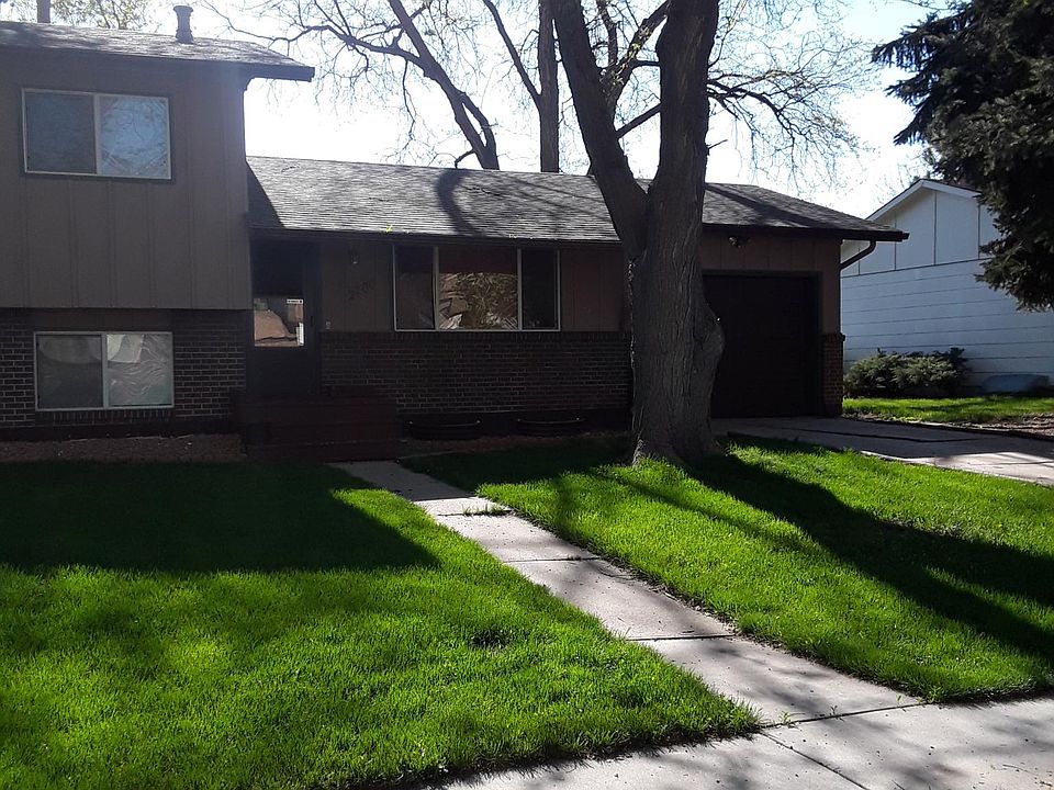 2nd image of 2700 Redwing Rd